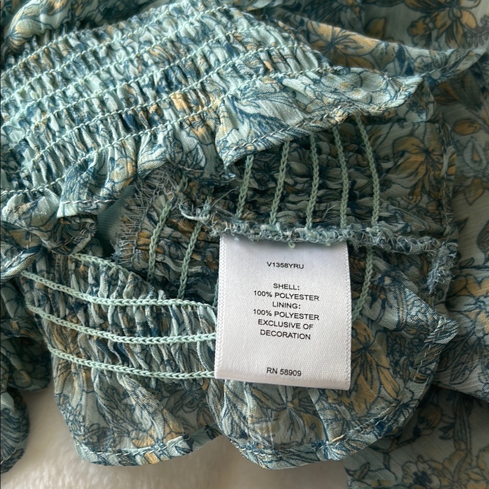 Floral Blue Ruffle Top - Picture 4 of 5
